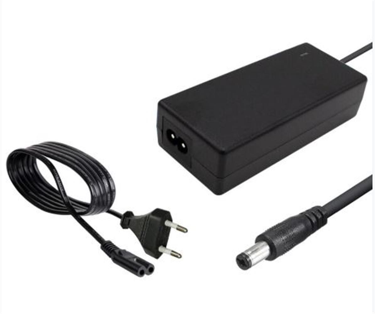 Novacom 12V 5A  Amper Plastik Adaptör