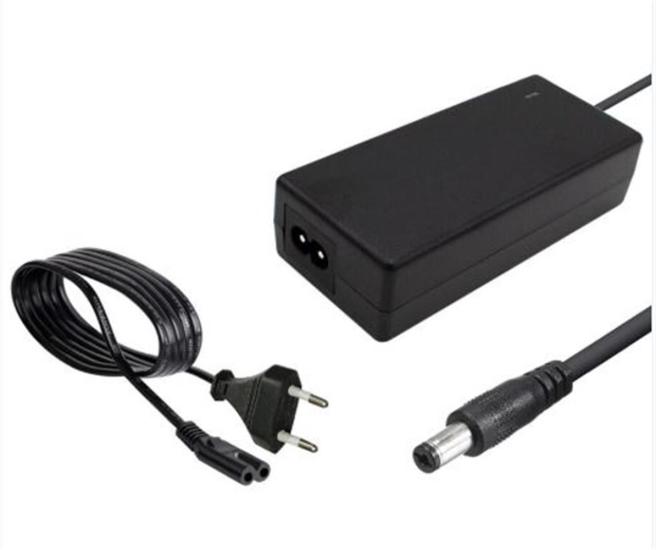 OneTech 12V 5A  Amper Plastik Adaptör