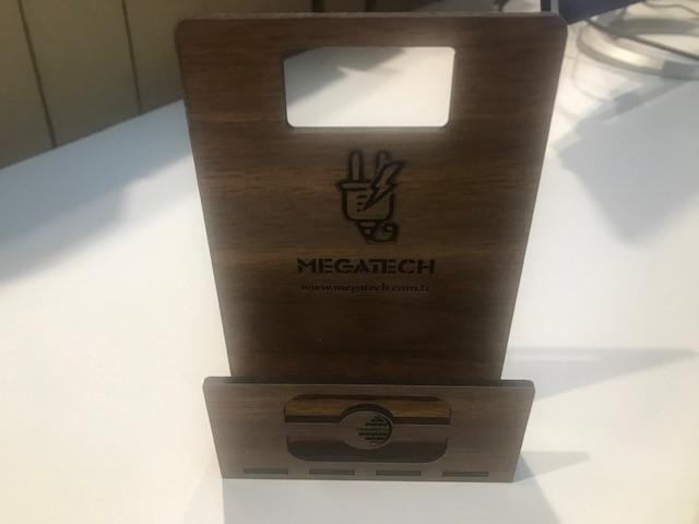 https://www.nedratek.com/Megatech Ahşap Telefon Tutucu